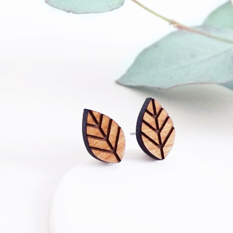 boucles d'oreilles en bois boucles d'oreilles puce en forme de feuilles bijoux en bois MARTHO