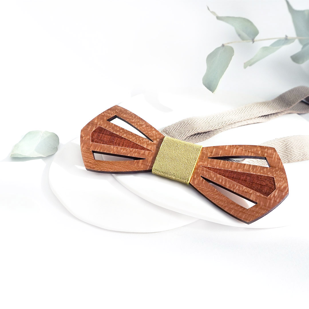 Noeud papillon bois arlequin : un noeud destiné aux femmes