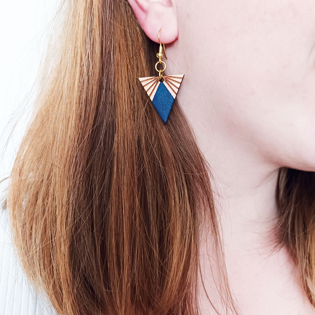 boucles d'oreilles bois, boucles d'oreilles cuir, fait par MARTHO, LUMINE crochet