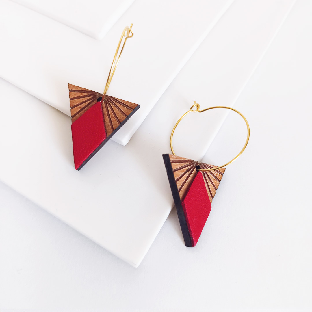 bijoux en bois, boucles d'oreilles en bois géométrique, LUMINE, fait main par MARTHO