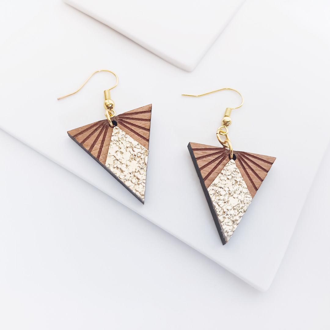 boucles d'oreilles bois, boucles d'oreilles cuir, fait par MARTHO, LUMINE crochet