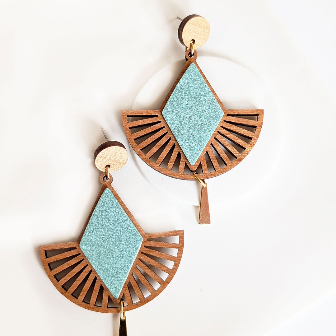 boucles d'oreilles en bois, bijoux en bois, création artisanale, MALLOW