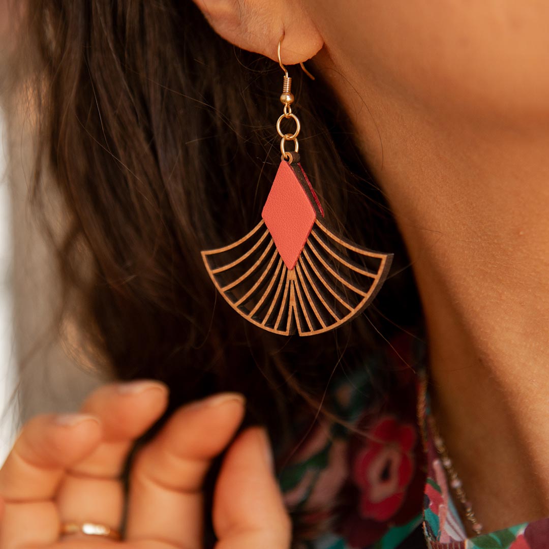 boucles d'oreilles ginkgo en bois, bijoux ginkgo