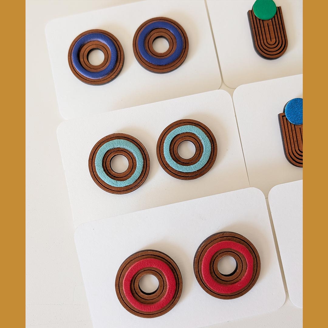 bijoux en bois, boucles d'oreilles en bois, bijoux fait main, Martho